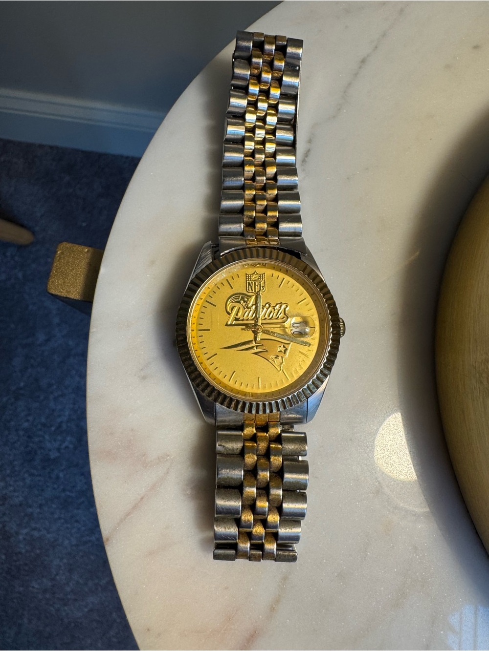 Patriots NFL watch needs new battery
